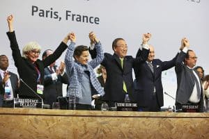 The bet of green growth: picture featuring some of the officials hailing the 2015 Paris accord.