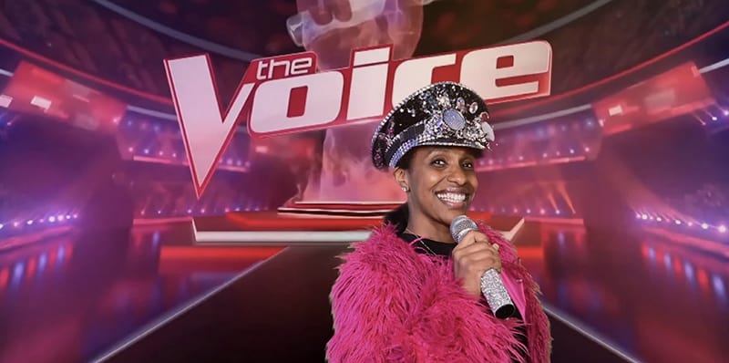 A New York green screen photo booth featuring The Voice, a popular singing contest.