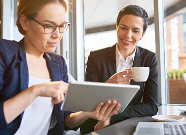 Consultant working with charity senior management