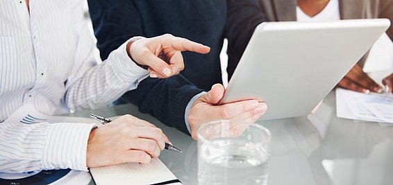 hiring managers looking to see how to choose an executive recruitment firm