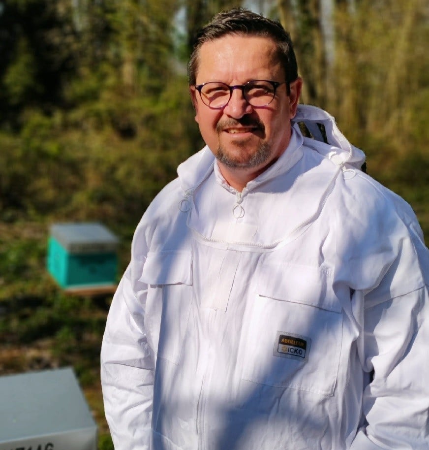 Chris l'apiculteur