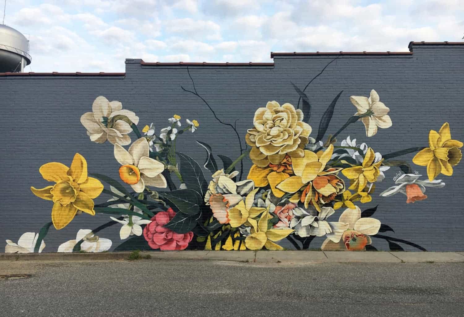 straatkunst met bloemen