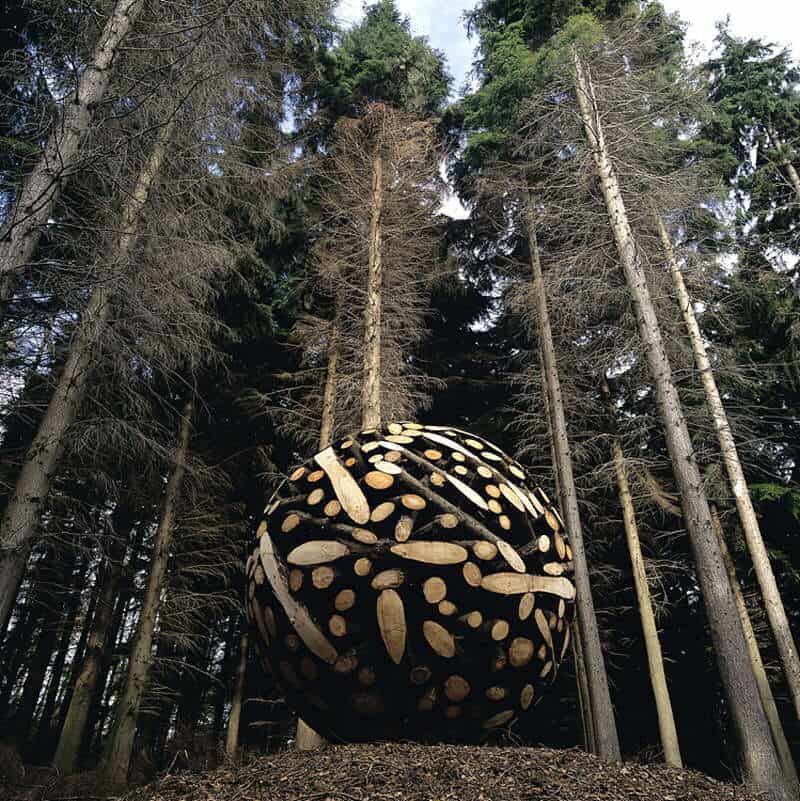 giant wooden spheres lee jae hyo sculptures 3