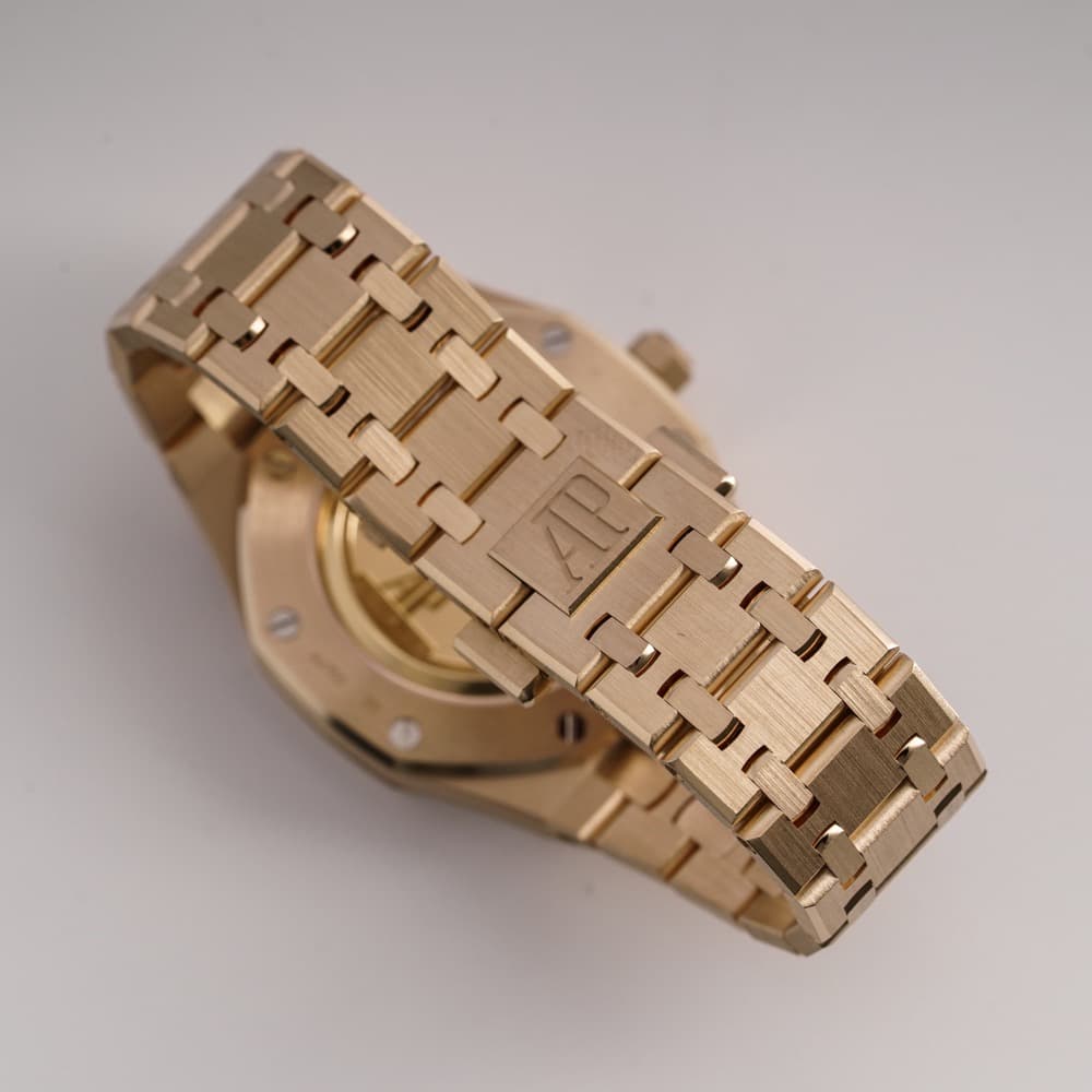Buy Audemars Piguet Royal Oak 77451OR.ZZ.1361OR.04 in Geneva and Dubai - K2 Luxury Watches
