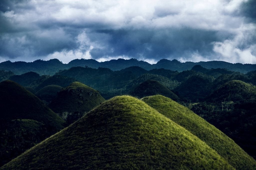Chocolate-Hills-In-Bohol-Philippines