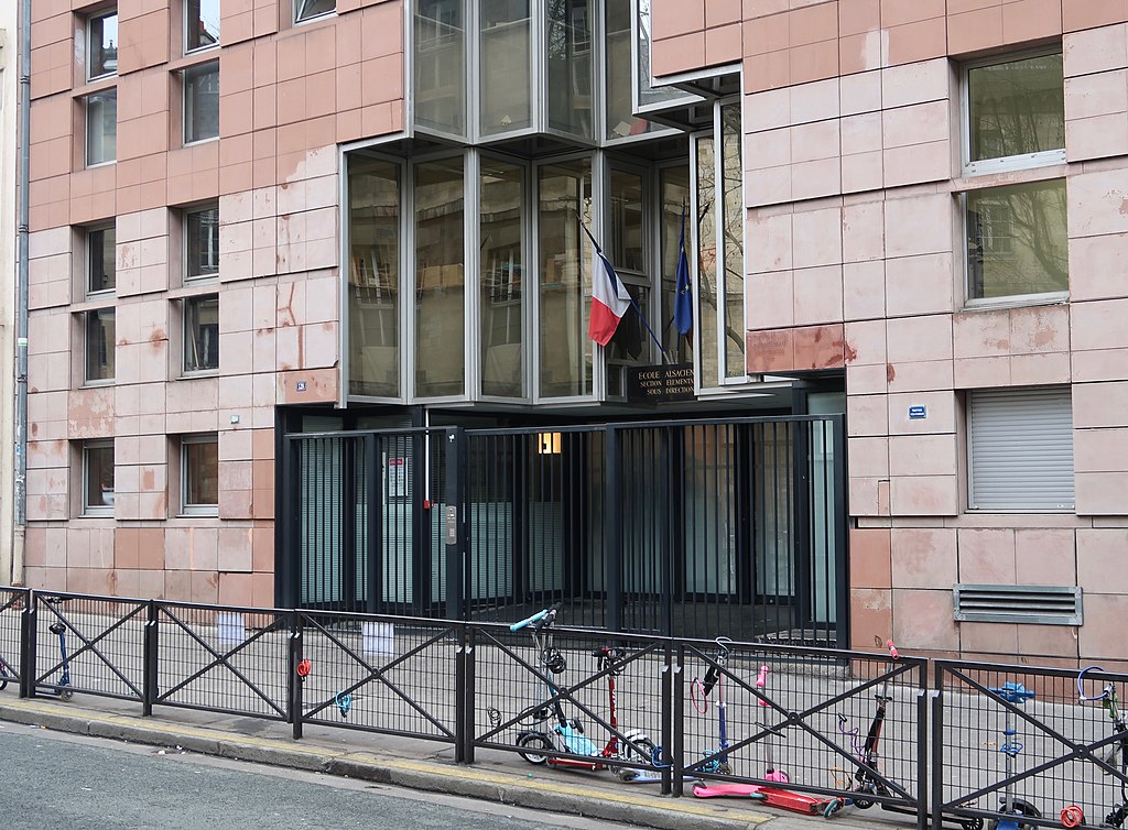 École alsacienne, entrée des primaires, 128 rue d'Assas, Paris 6e ©Wikimedia Commons