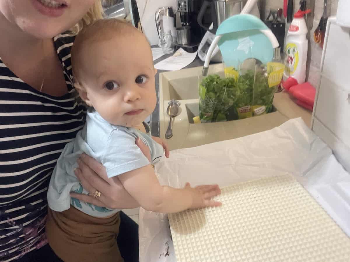 Baby with andrut wafers.