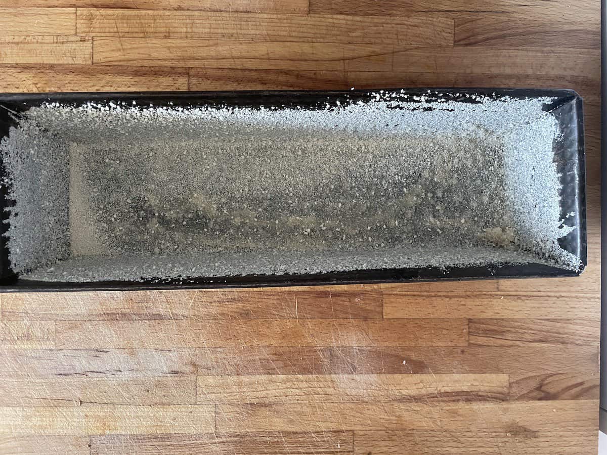 Lining the bread pan