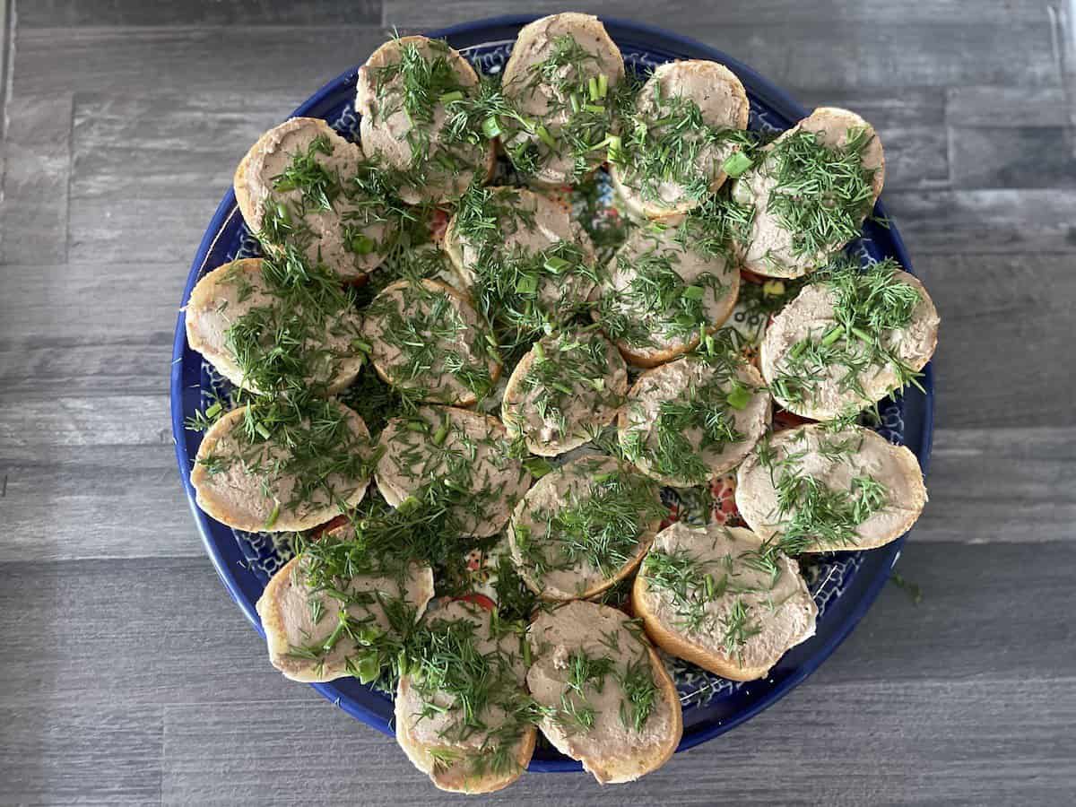 Kosher Food at or somewhere near the hotel.