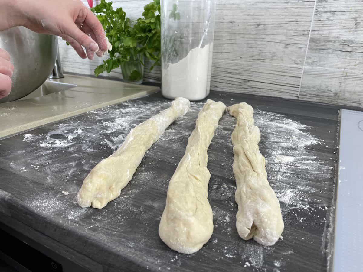 Make long ropes with the dough.