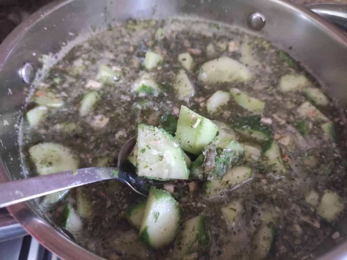 zupa z ogórków in a pot.