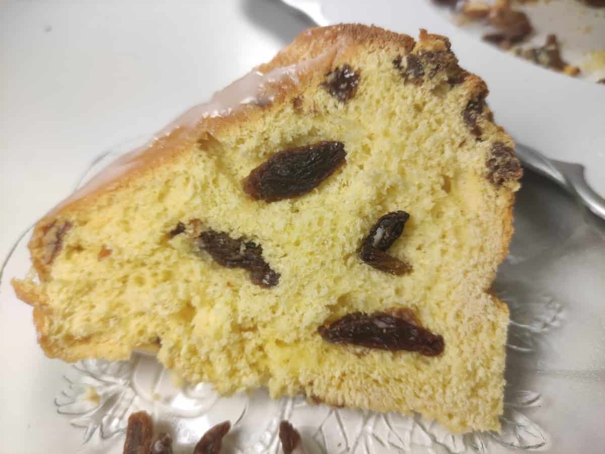 Polish babka drozdzowa cake.