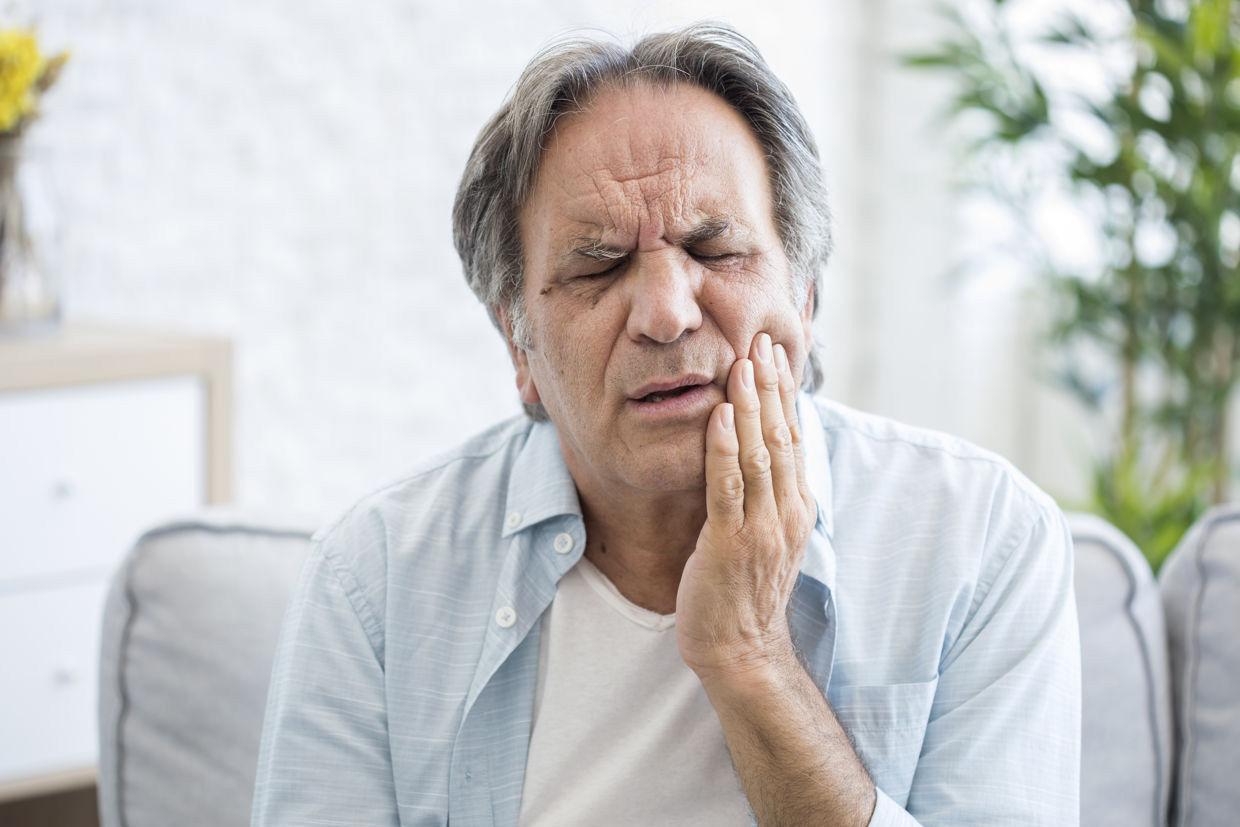 Signs of Dental Implant Failure