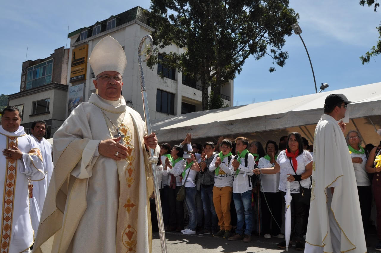 Monse&ntilde;or Balb&iacute;n Tamayo - Obispo de Cartago - Colombia - CARF