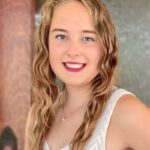 ​Simmons Receives Journalism Scholarship