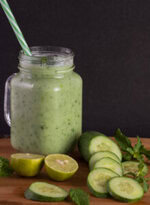 10-Of-The-Best-Quick-And-Easy-Weight-Loss-Smoothie-Recipes-Youll-Love-image-4-cucumber-spinach-and-avocado-frosted-fusions