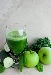 10-Of-The-Best-Quick-And-Easy-Weight-Loss-Smoothie-Recipes-Youll-Love-image-9-cucumber-green-apple-and-mint-smoothie-frosted-fusions