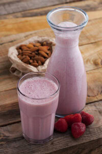 10-Of-The-Best-Quick-And-Easy-Weight-Loss-Smoothie-Recipes-Youll-Love-image-3-raspberry-almonds-smoothie-frosted-fusions