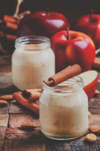 10-Of-The-Best-Quick-And-Easy-Weight-Loss-Smoothie-Recipes-Youll-Love-image-7-apple-cinnamon-smoothie-frosted-fusions