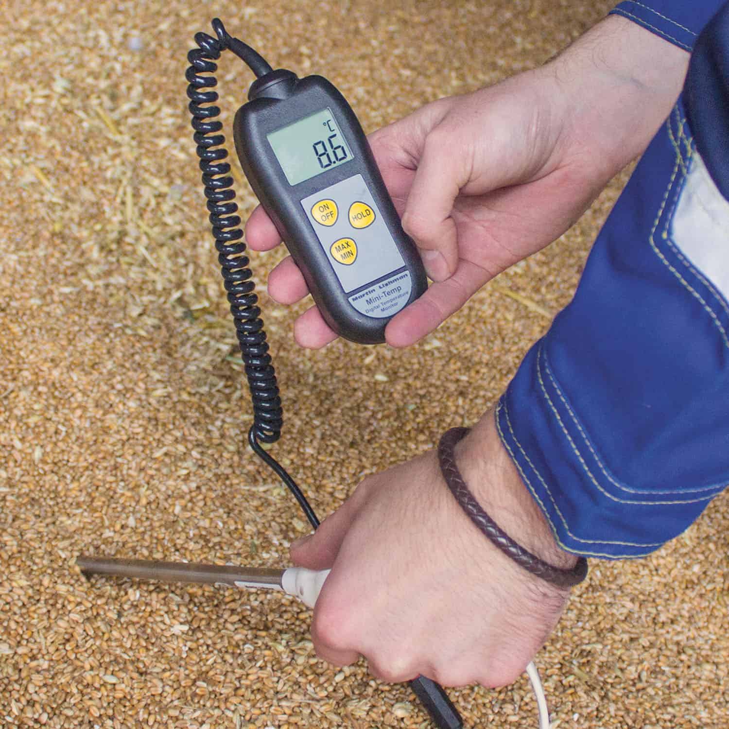 The MiniTemp Monitor is a easy to use hand held device for quickly measuring grain temperatures.