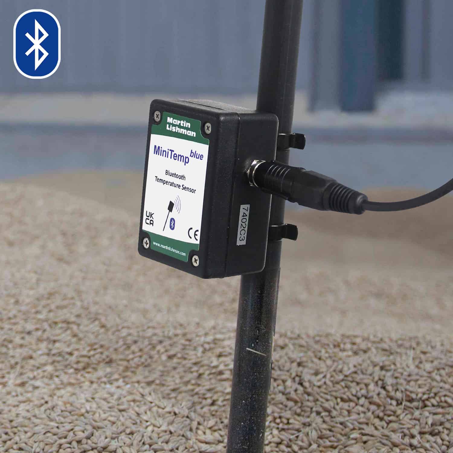 The MiniTemp Blue measures grain temperatures and sends the readings to a smartphone via Bluetooth