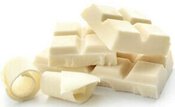 baileys-and-white-chocolate-homemade-ice-cream-boozy-rich-indulgence-image-2-white-chocolate-chunks-and-shards-on-white-background-frosted-fusions