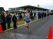 Sandown-Classic-2010_0396_2360x1720_6198942