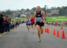 Sandown-Classic-2010_0323_2926x2119_6198987