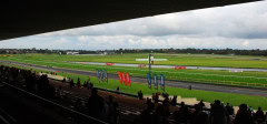Sandown-Classic-2010_0472_3757x1755_6199112