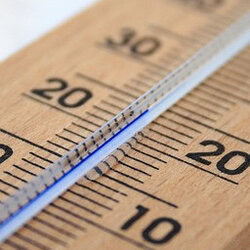 Gelato vs Ice Cream: Isnt it the same thing? Image 2 jpeg wooden thermometer frosted fusions