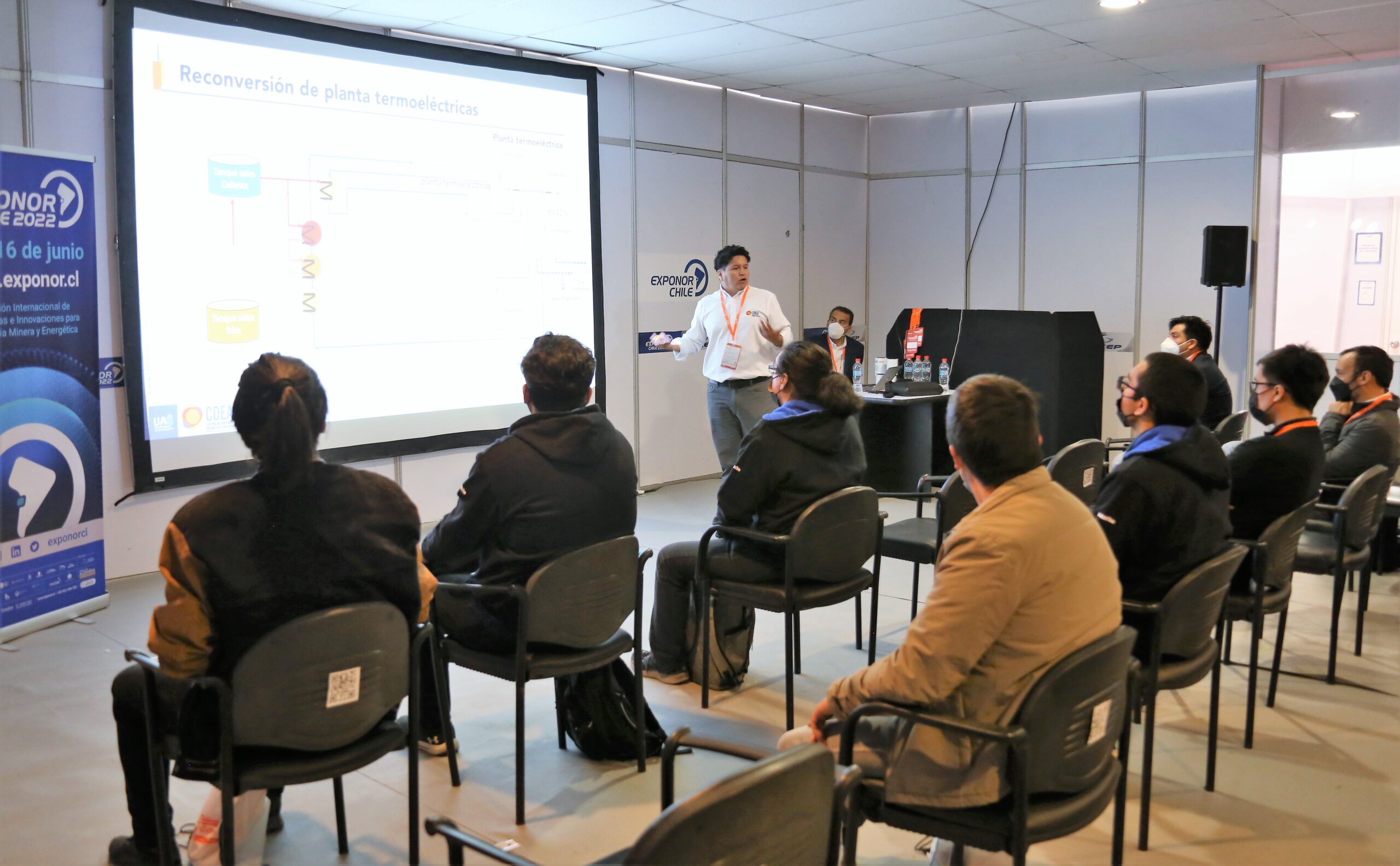 Exponor: investigadores de la UA presentaron importantes avances para el sector energético Exponor: investigadores de la UA presentaron importantes avances para el sector energético
