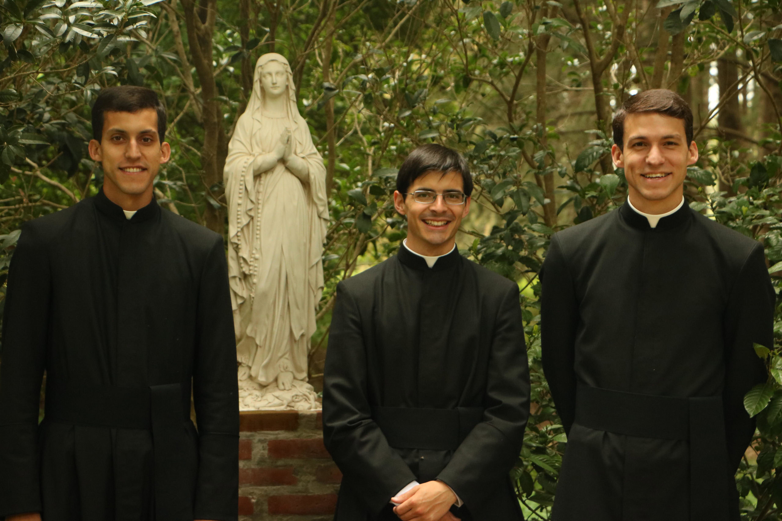 Agustín Segui2 Ángel Alberto Cepeda Pérez- Seminarista de Venezuela-Estudiante de Teologia - Roma - Testimonios CARF