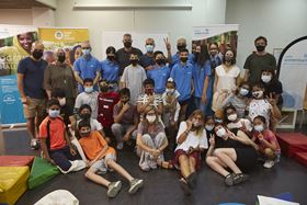 Xylem and Man City’s Pep Guardiola tackle water challenges Pep Guardiola meets young people at a recent Xylem education event.