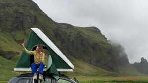 5 avantages à voyager avec une tente de toit