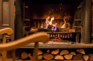 actu cheminee à bois vs electrique