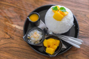 Celebrating-Chinese-New-Year-With-Lucky-Ice-Cream-Flavours-image-6-sticky-rice-and-mango-ice-cream-with-fresh-mango-Frosted-Fusions