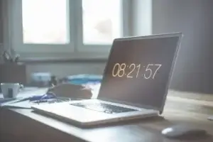 Quer saber como acompanhar as horas dos funcionários? Confira isto!