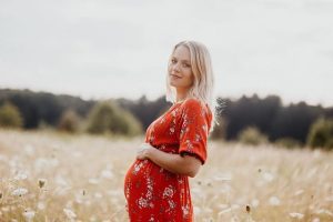 Femme enceinte été