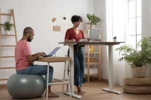 bureau assis debout