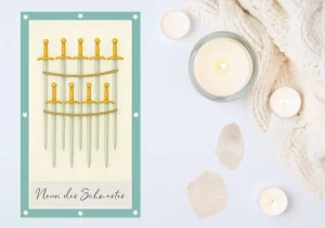 Tarotkarte: Neun der Schwerter Neun aufrecht stehende Schwerter mit goldenen Griffen. Ein lockeres Seil hält sie zusammen.