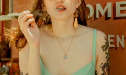 ​Festival Dressing: What to Wear to This Season&rsquo;s Shows, Both Indoors and Out