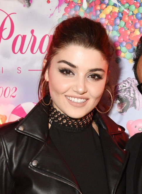 hande ercel teeth in 2018