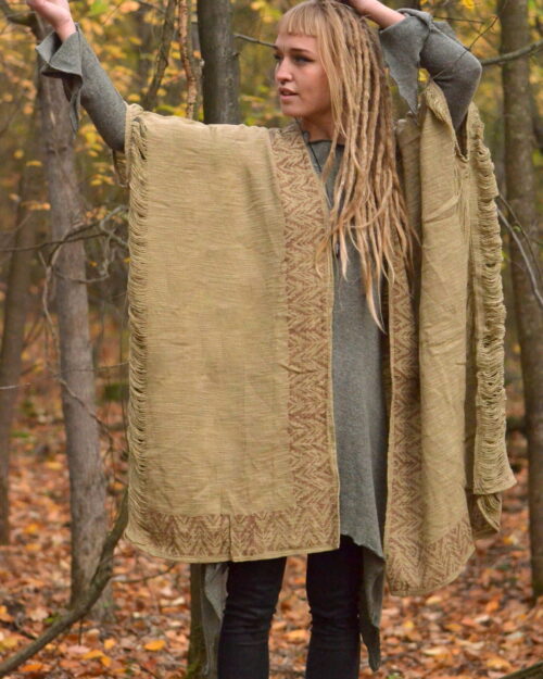 poncho-mantel-weste-hippie-mode-erdfarben