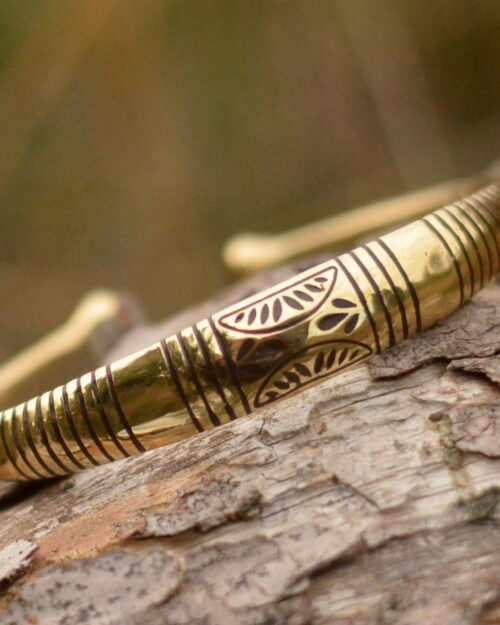 messing-armreif-hippie-schmuck-goldfarben