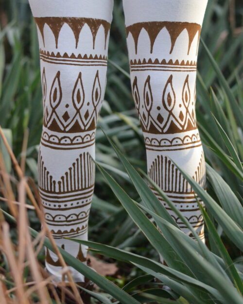 yoga-leggings-organic-print-tribal-muster