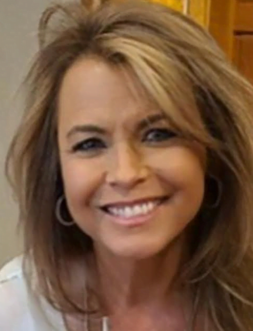 Headshot of Shannon Barnum, real estate agent at Modern Market REALTORS®, smiling portrait