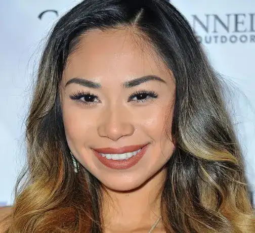 jessica-sanchez-teeth-in-2015