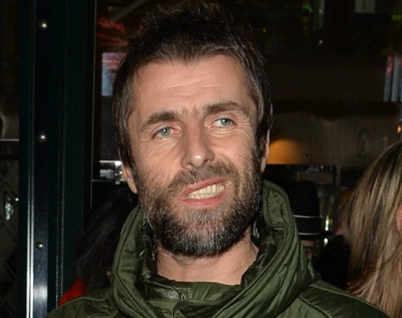 liam gallagher tanden in 2025