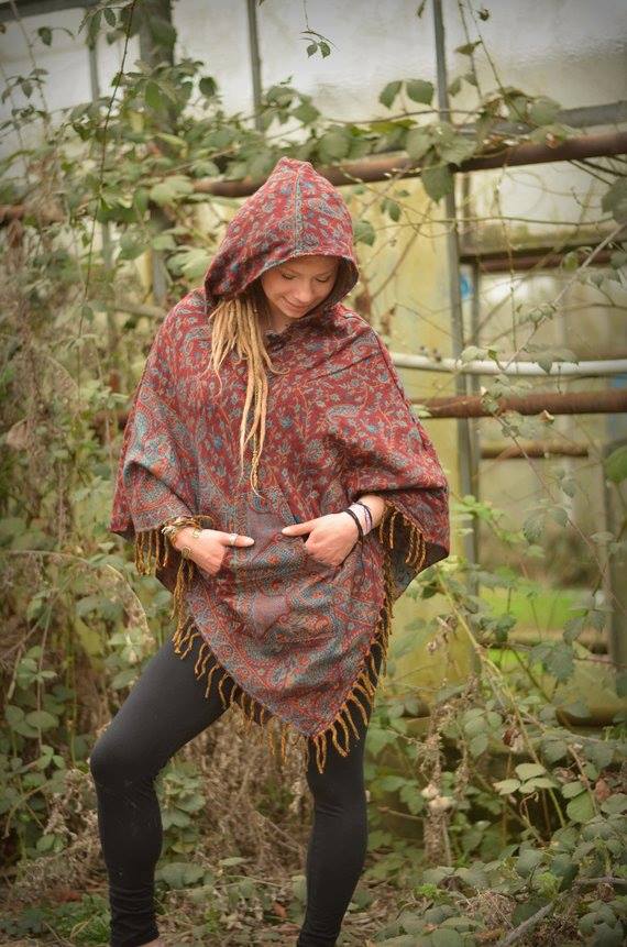 yak-schal-poncho-hoodiestyle