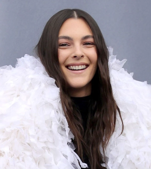 dents de vittoria ceretti en 2025